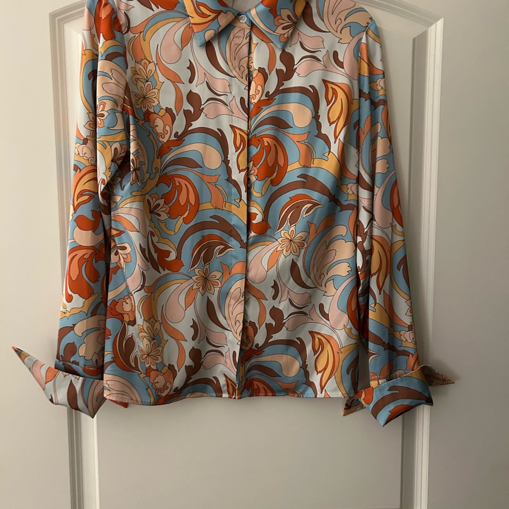 BEAUTIFUL BOSTON PROPER RETRO PRINT CHARMEUSE BLOUSE